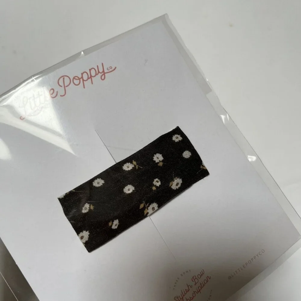 NWT Little Poppy Co Hair Clip